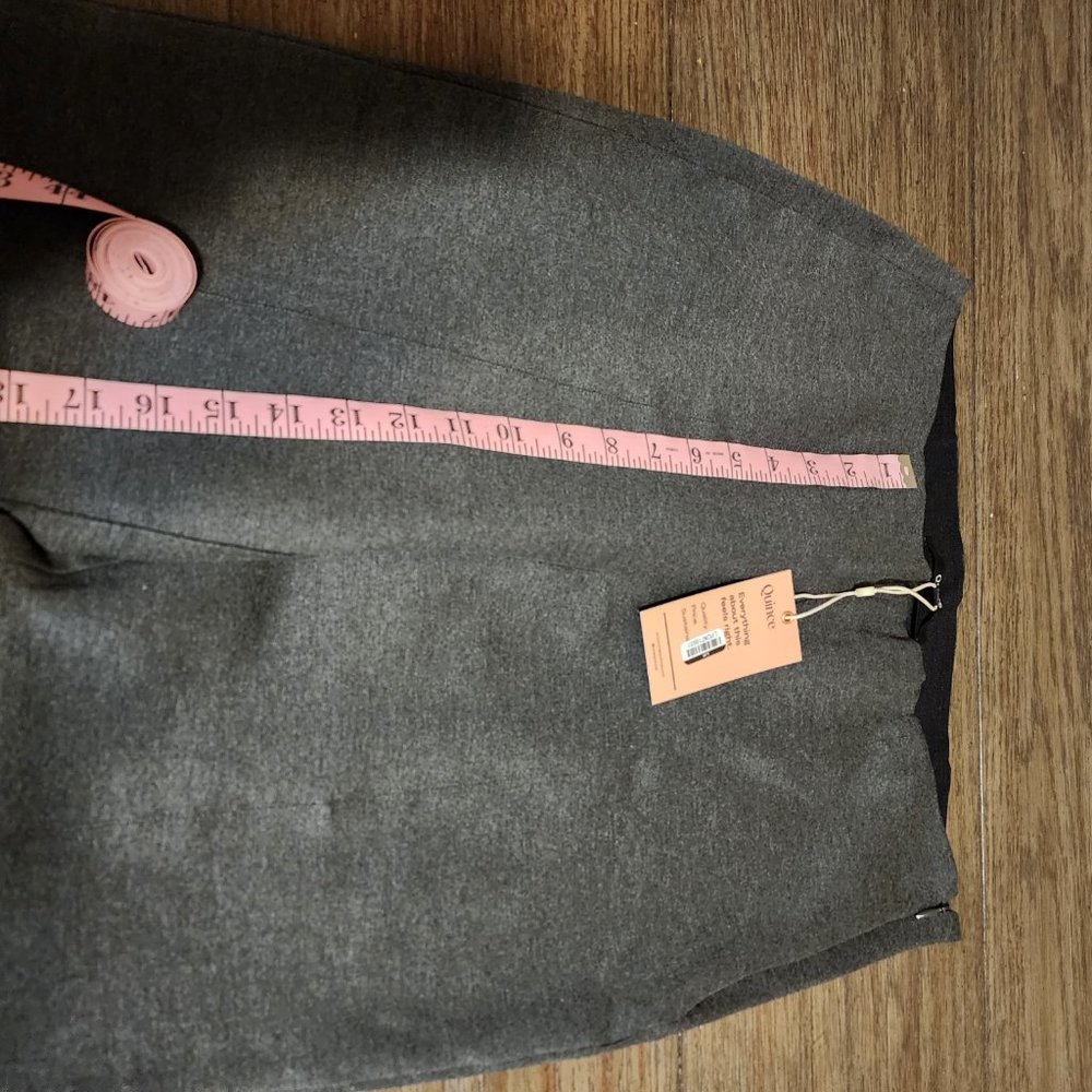 Quince Ultra-Stretch Ponte Pintuck Ankle Pant NWT Gray Large - Picture 3 of 7